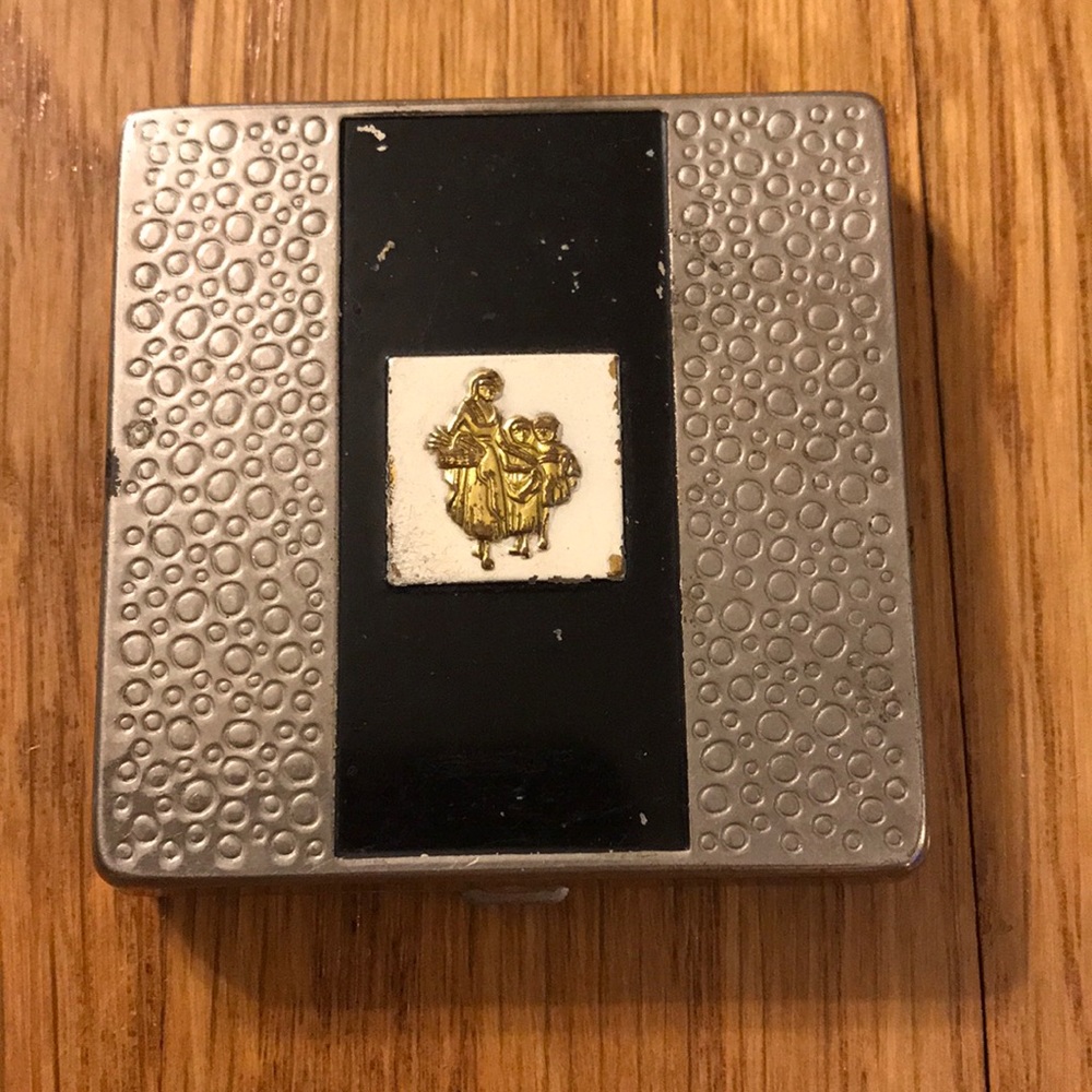 Vintage Yardley London compact